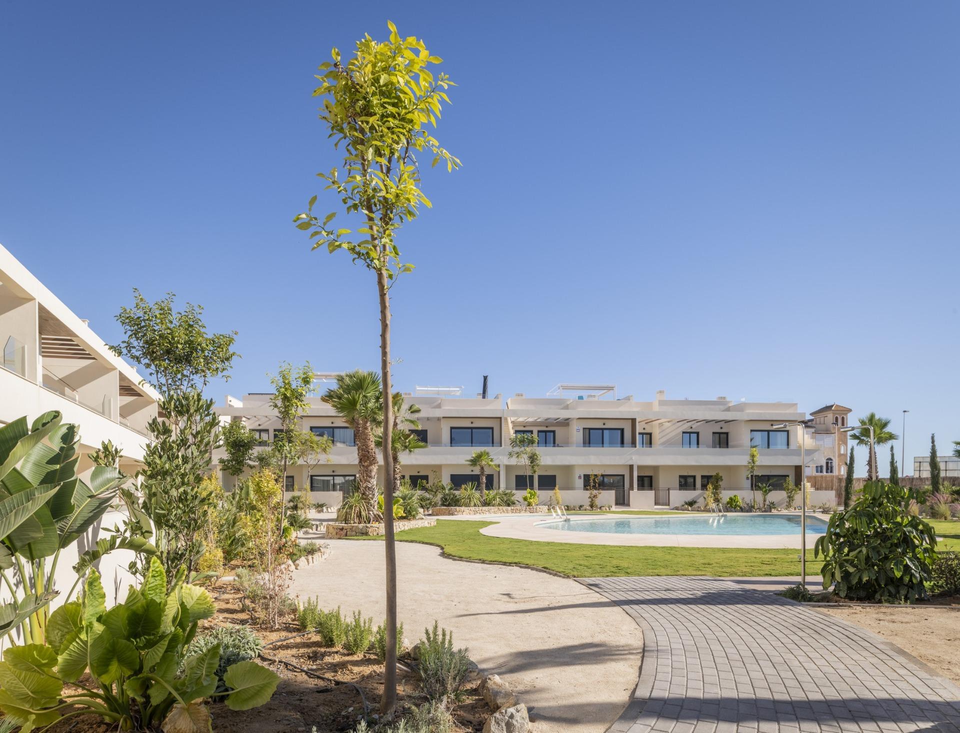 For sale - 2 Bedroom 2 Bathroom Bungalow in Torrevieja - Villa Amalia  - Alicante