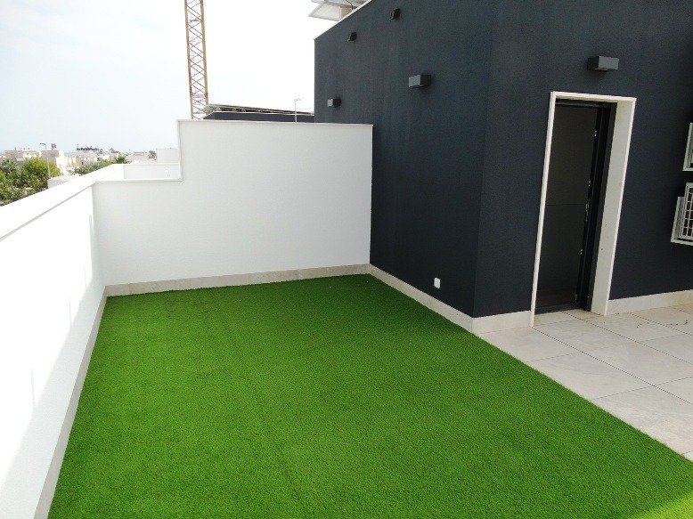 For sale - 3 Bedroom 3 Bathroom Villa in Pilar de La Horadada - pueblo  - Alicante