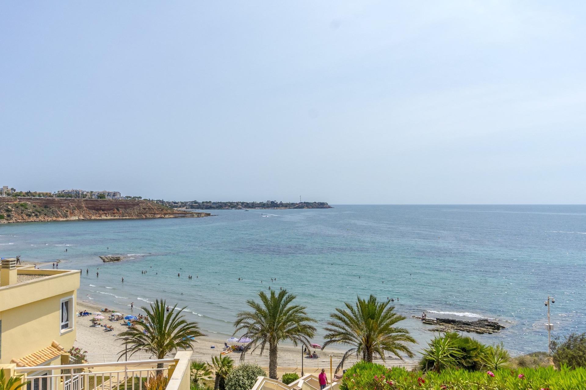 For sale - 3 Bedroom 2 Bathroom Apartment in Cabo Roig - Campoamor  - Alicante