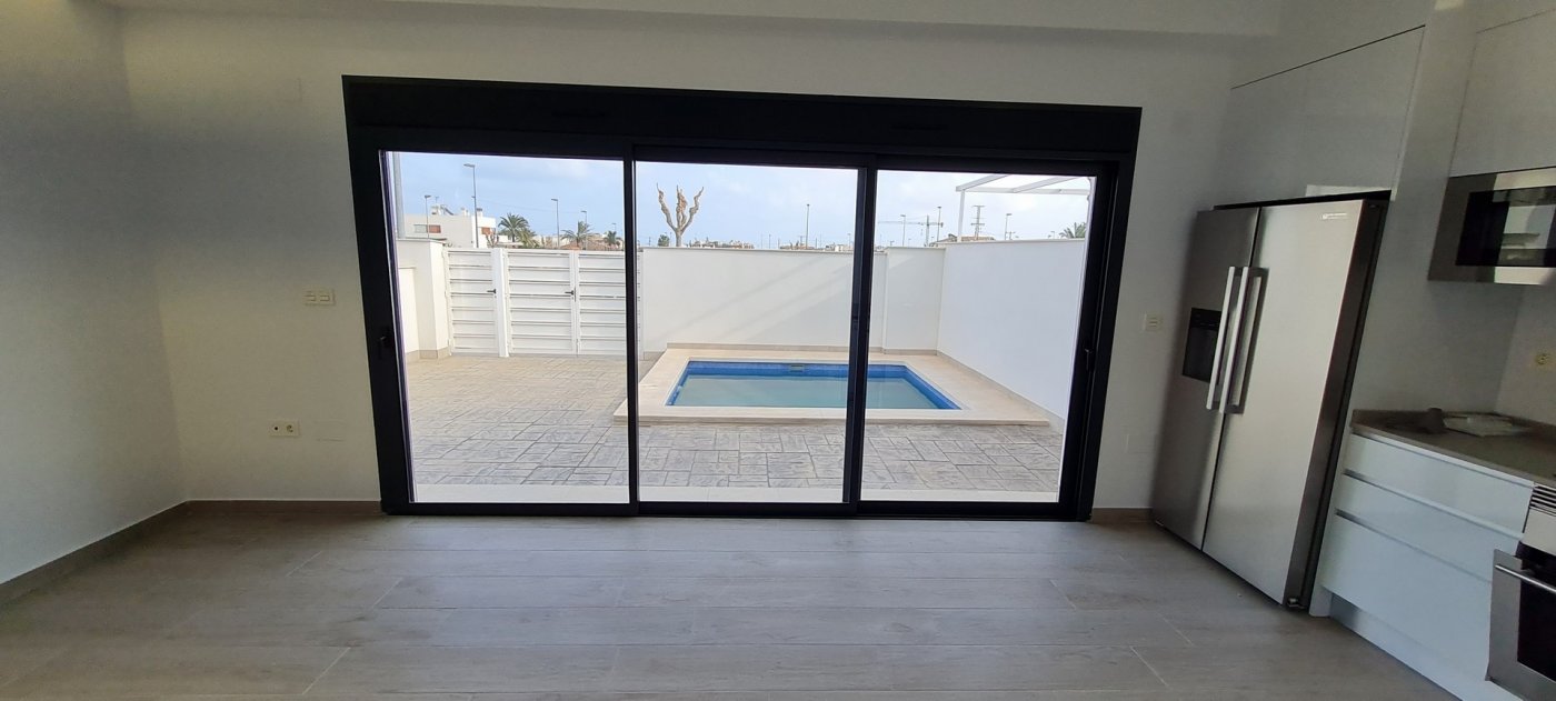 For sale - 3 Bedroom 2 Bathroom Villa in Orihuela Costa - El Barranco  - Alicante