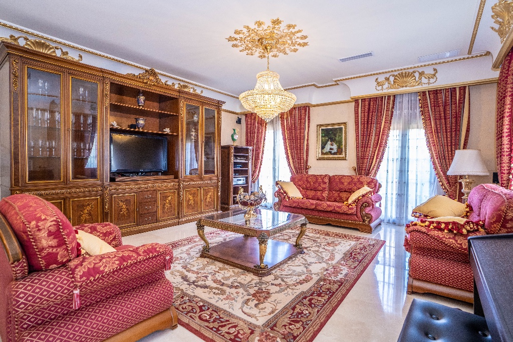 For sale - 7 Bedroom 6 Bathroom Villa in Campoamor - Campoamor  - Alicante