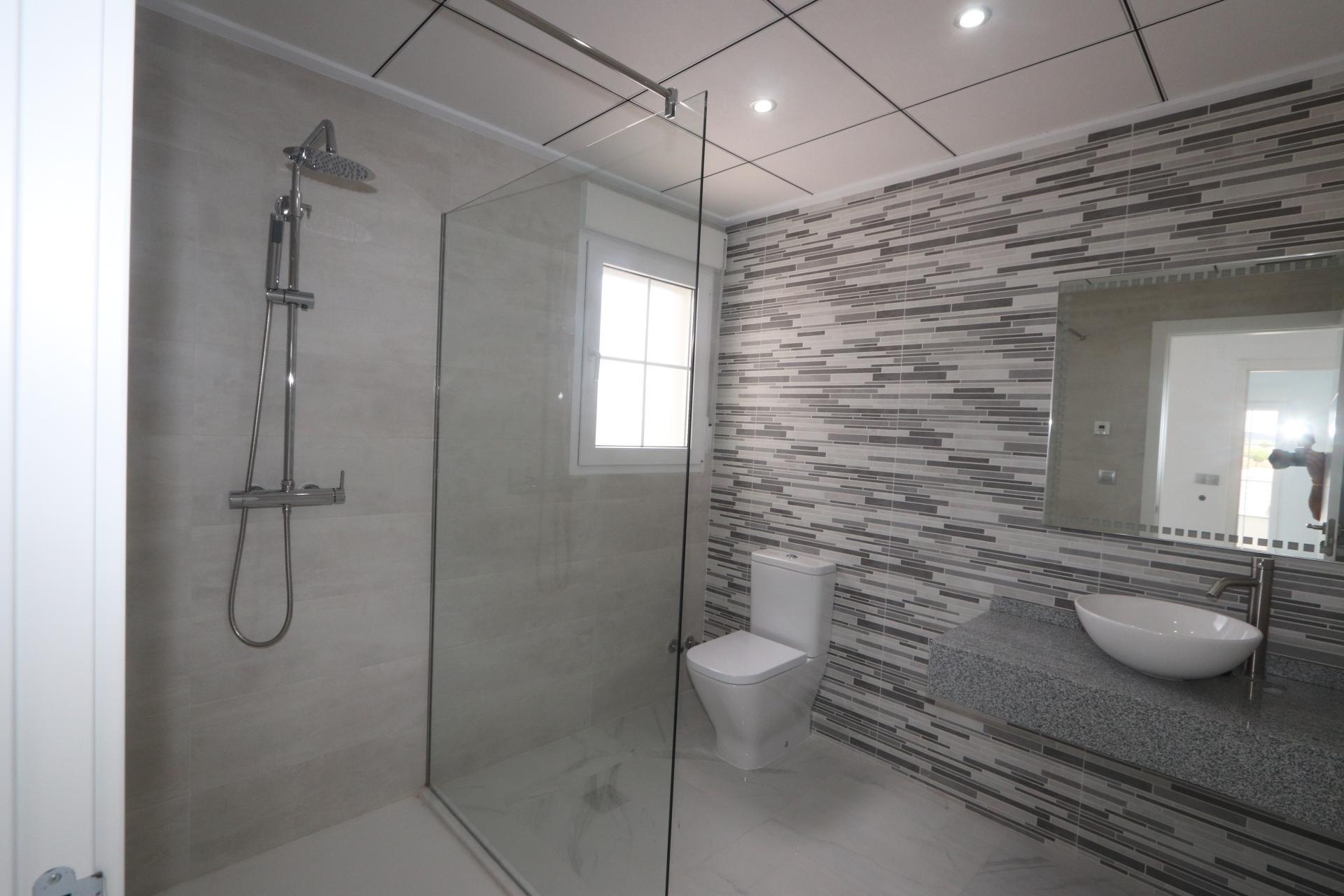 For sale - 4 Bedroom 3 Bathroom Villa in Pinoso - Camino Del Prado  - Alicante