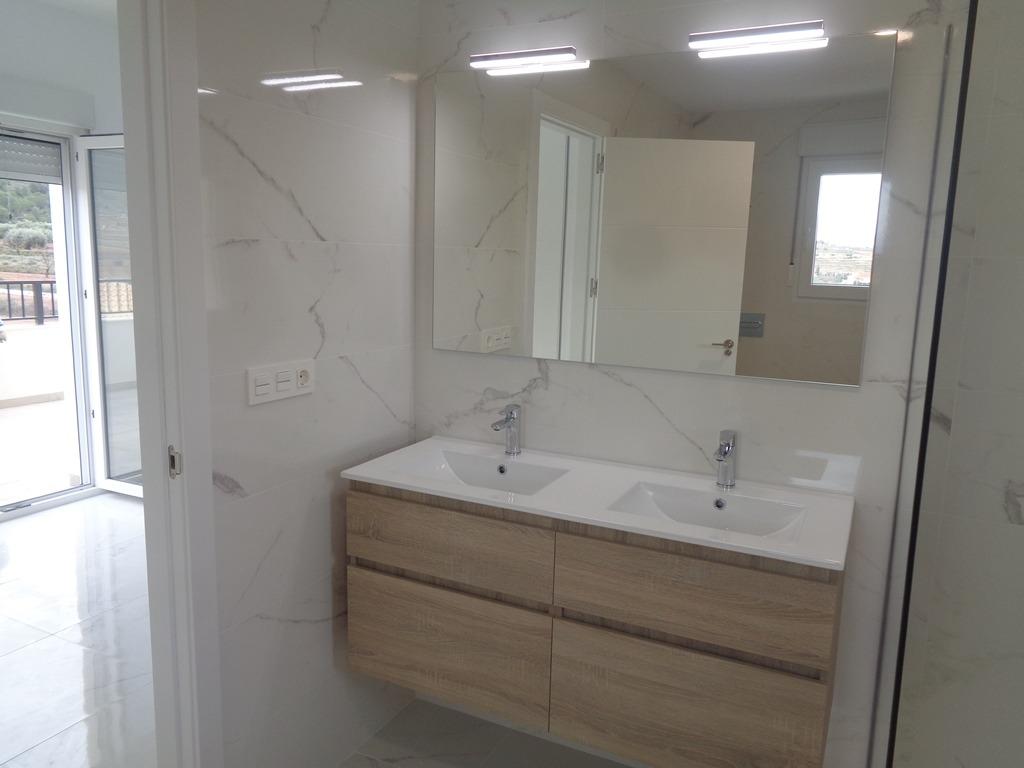 For sale - 4 Bedroom 3 Bathroom Villa in Pinoso - Camino Del Prado  - Alicante