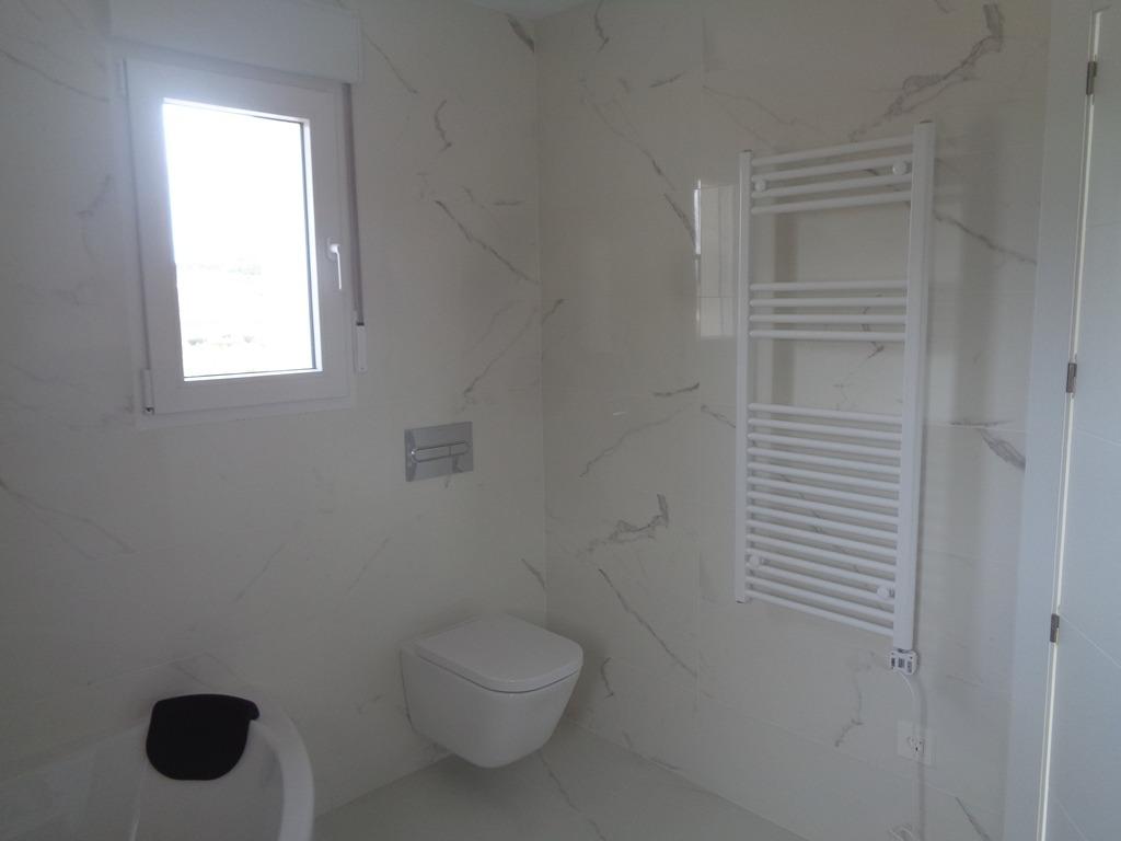 For sale - 4 Bedroom 3 Bathroom Villa in Pinoso - Camino Del Prado  - Alicante