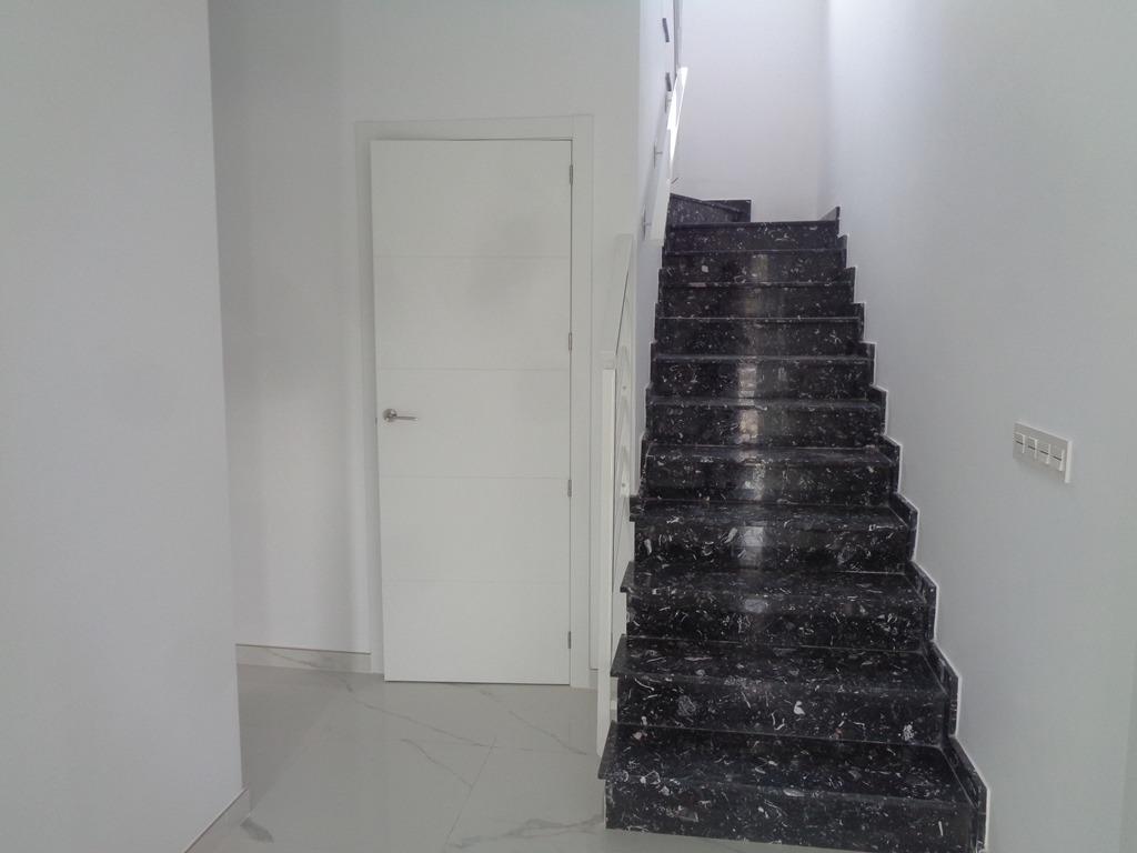 For sale - 4 Bedroom 3 Bathroom Villa in Pinoso - Camino Del Prado  - Alicante