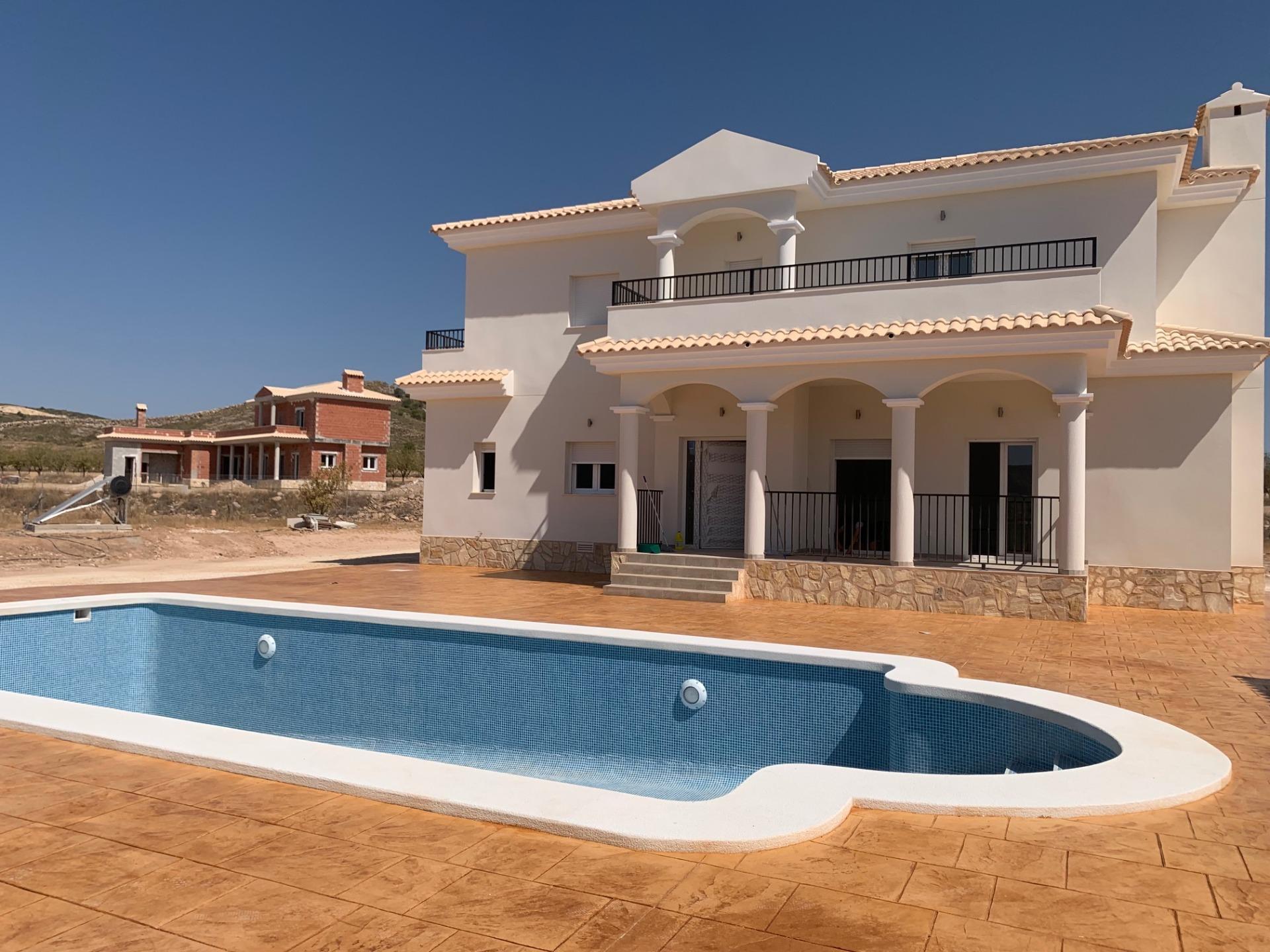 For sale - 4 Bedroom 3 Bathroom Villa in Pinoso - Camino Del Prado  - Alicante