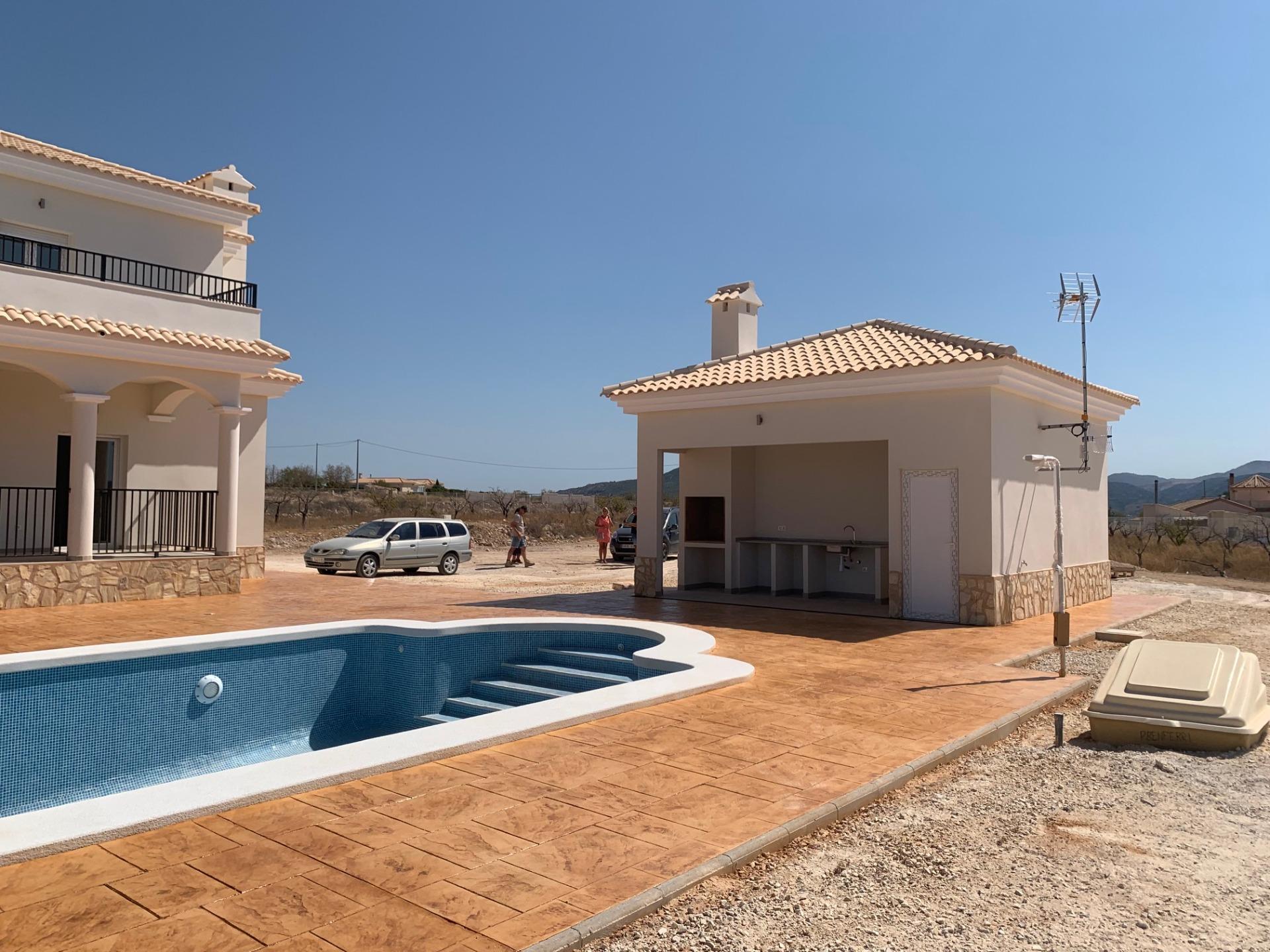 For sale - 4 Bedroom 3 Bathroom Villa in Pinoso - Camino Del Prado  - Alicante