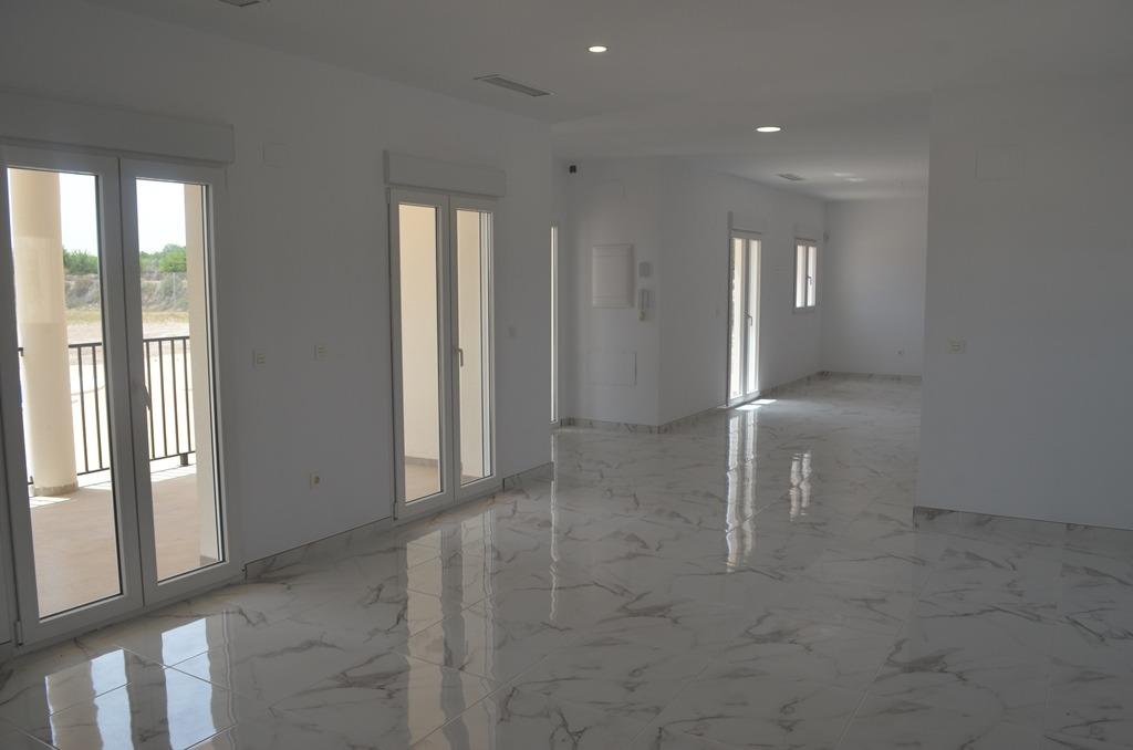 For sale - 4 Bedroom 3 Bathroom Villa in Pinoso - Camino Del Prado  - Alicante
