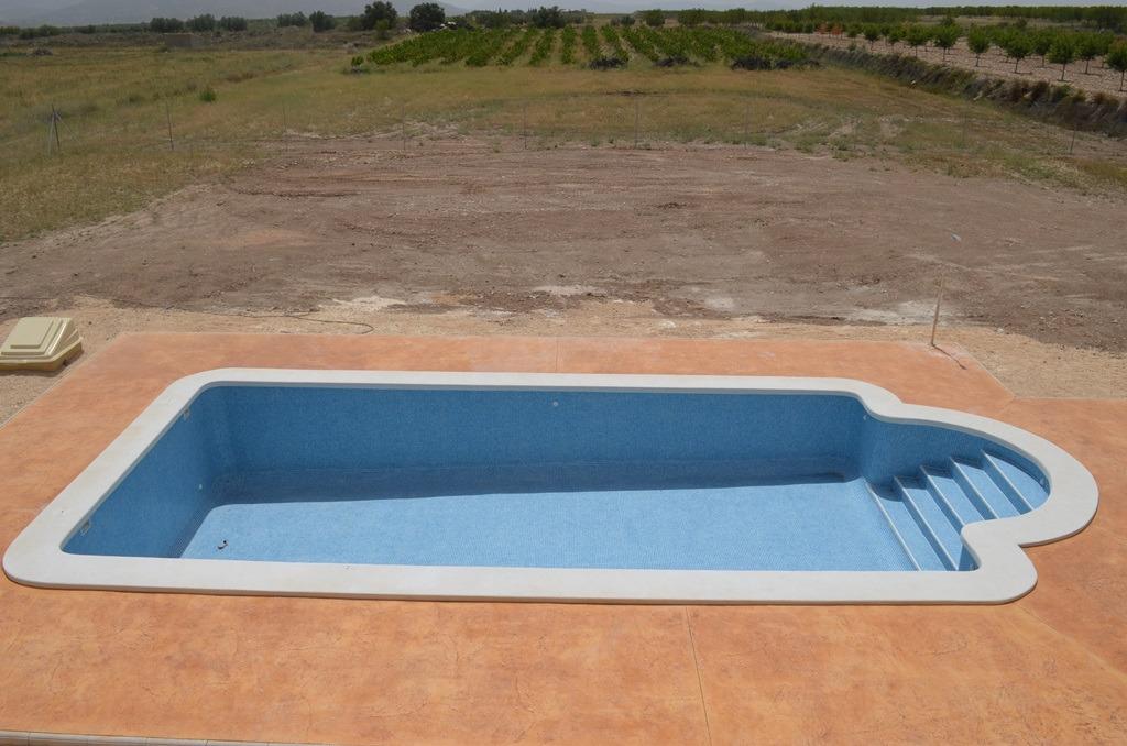 For sale - 4 Bedroom 3 Bathroom Villa in Pinoso - Camino Del Prado  - Alicante