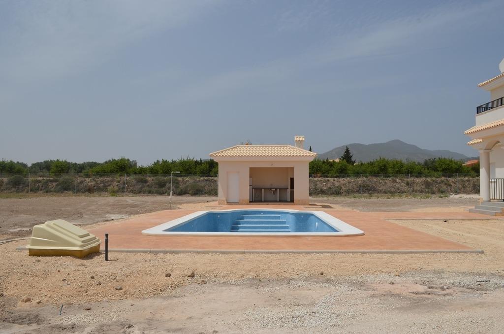 For sale - 4 Bedroom 3 Bathroom Villa in Pinoso - Camino Del Prado  - Alicante
