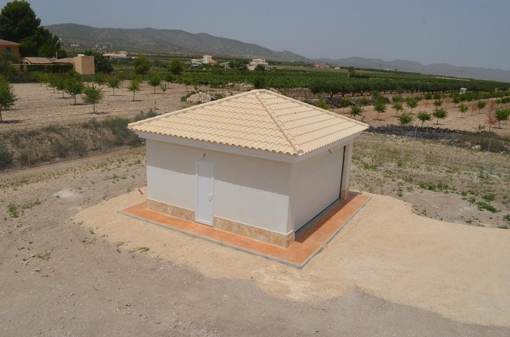 For sale - 4 Bedroom 3 Bathroom Villa in Pinoso - Camino Del Prado  - Alicante