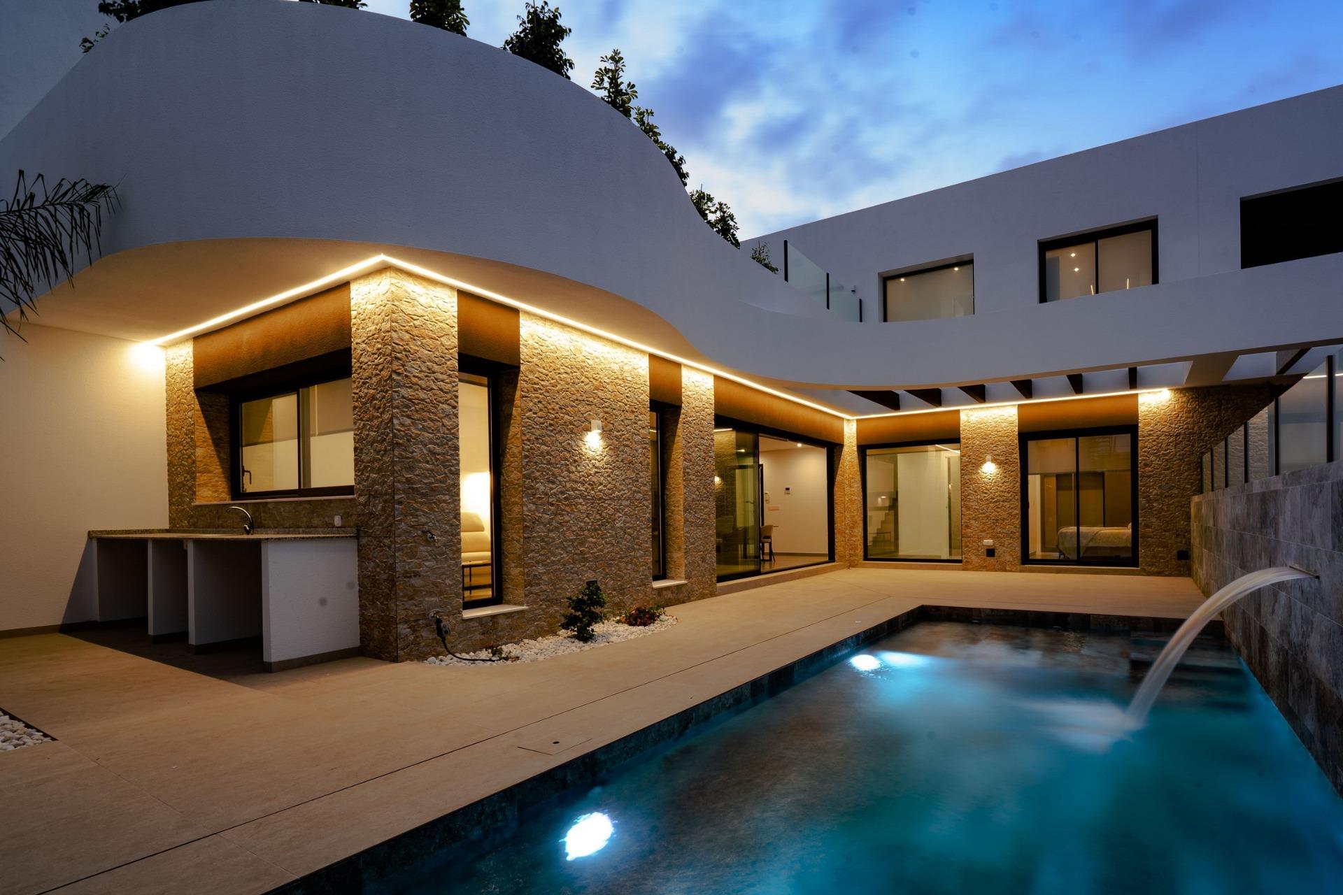 For sale - 4 Bedroom 3 Bathroom Villa in Almoradi - Las Heredades  - Alicante