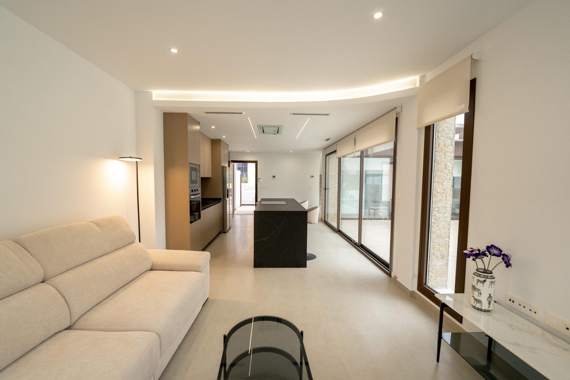 For sale - 4 Bedroom 3 Bathroom Villa in Almoradi - Las Heredades  - Alicante