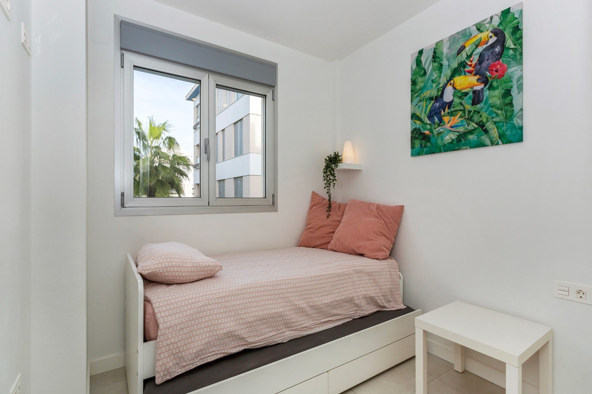 For sale - 3 Bedroom 2 Bathroom Penthouse Apartment in Villamartin - , Villamartin, Alicante, Spain - Alicante