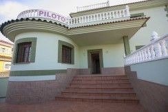 For sale - 3 Bedroom 4 Bathroom Villa in Torrevieja - Los Altos  - Alicante