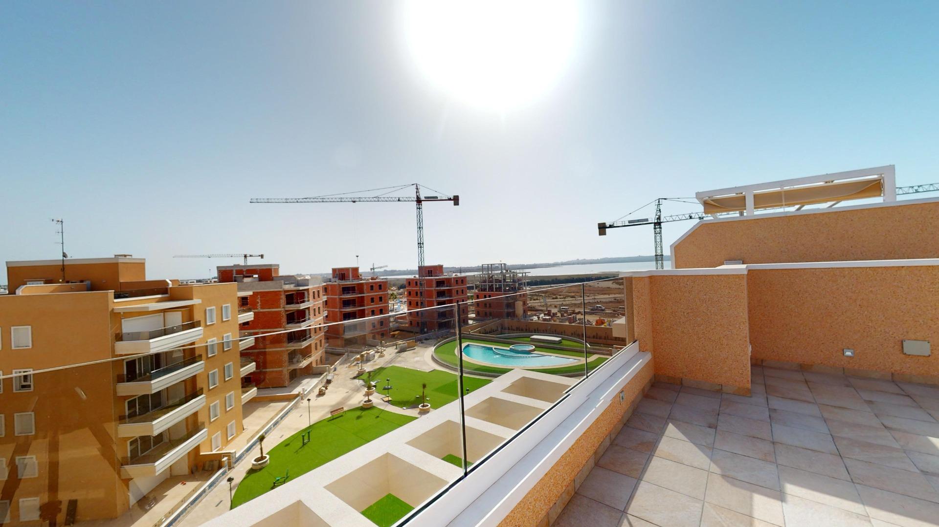 For sale - 3 Bedroom 2 Bathroom Penthouse in Guardamar del Segura - El Raso  - Alicante