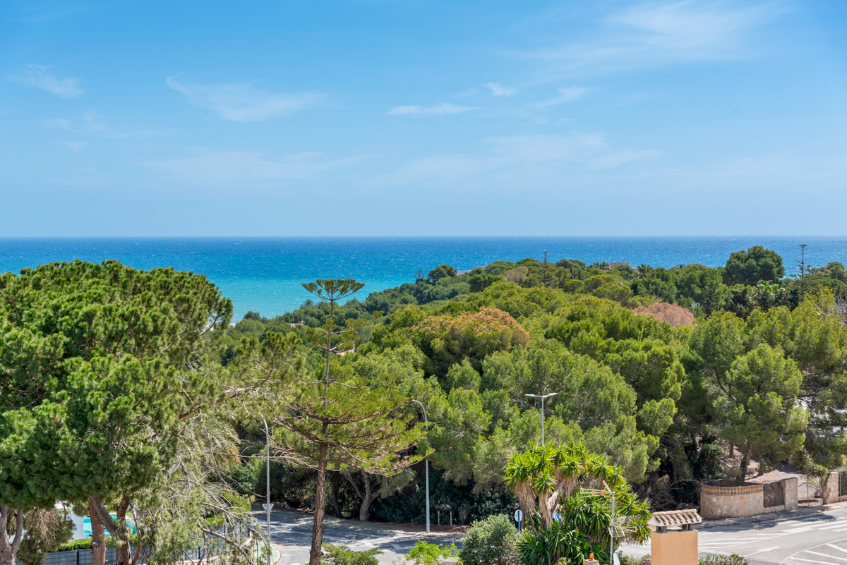 New Build - Key Ready - 2 Bedroom 2 Bathroom Apartment Middle Floor in Campoamor - , Campoamor, Alicante, Spain - Alicante