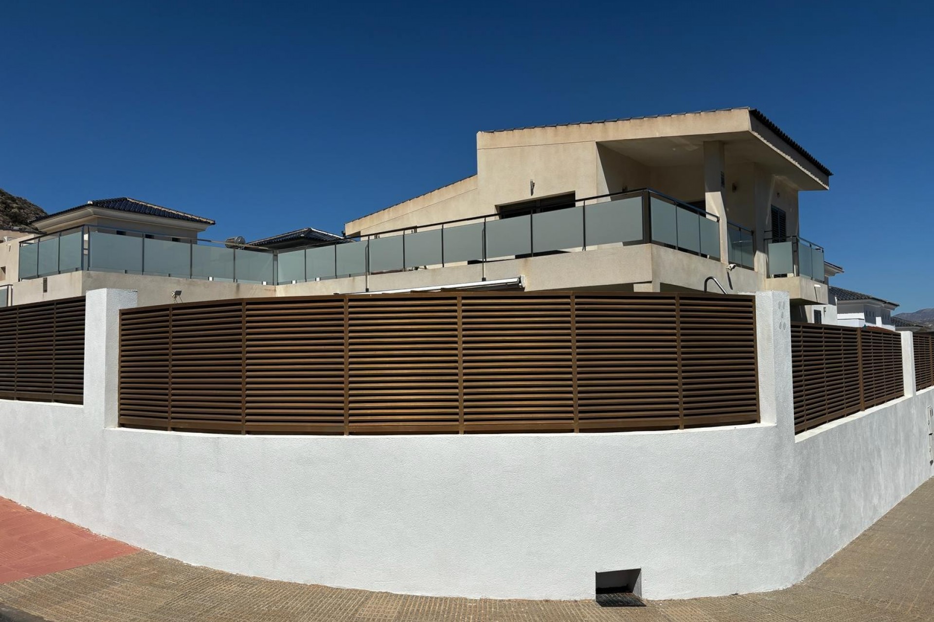 For sale - 3 Bedroom 4 Bathroom Detached House / Villa in Cox - Cox  - Alicante