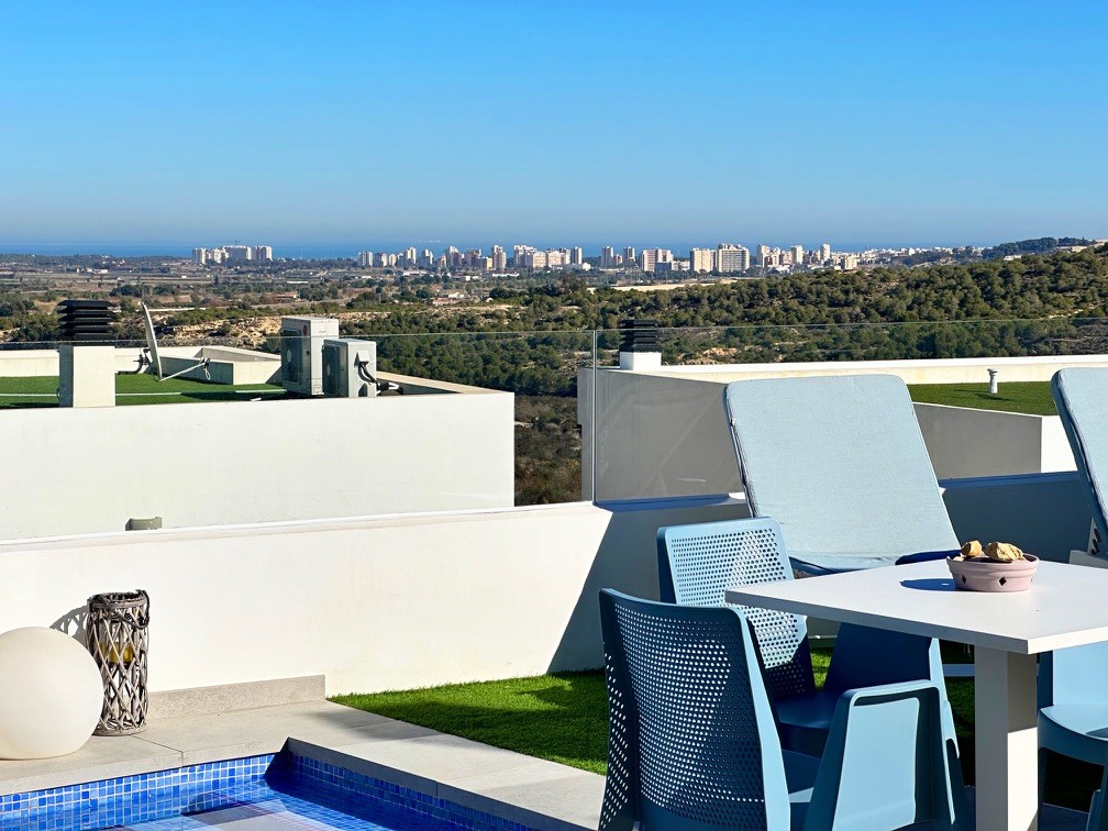 For sale - 3 Bedroom 3 Bathroom Villa in Ciudad Quesada - Rojales  - Alicante