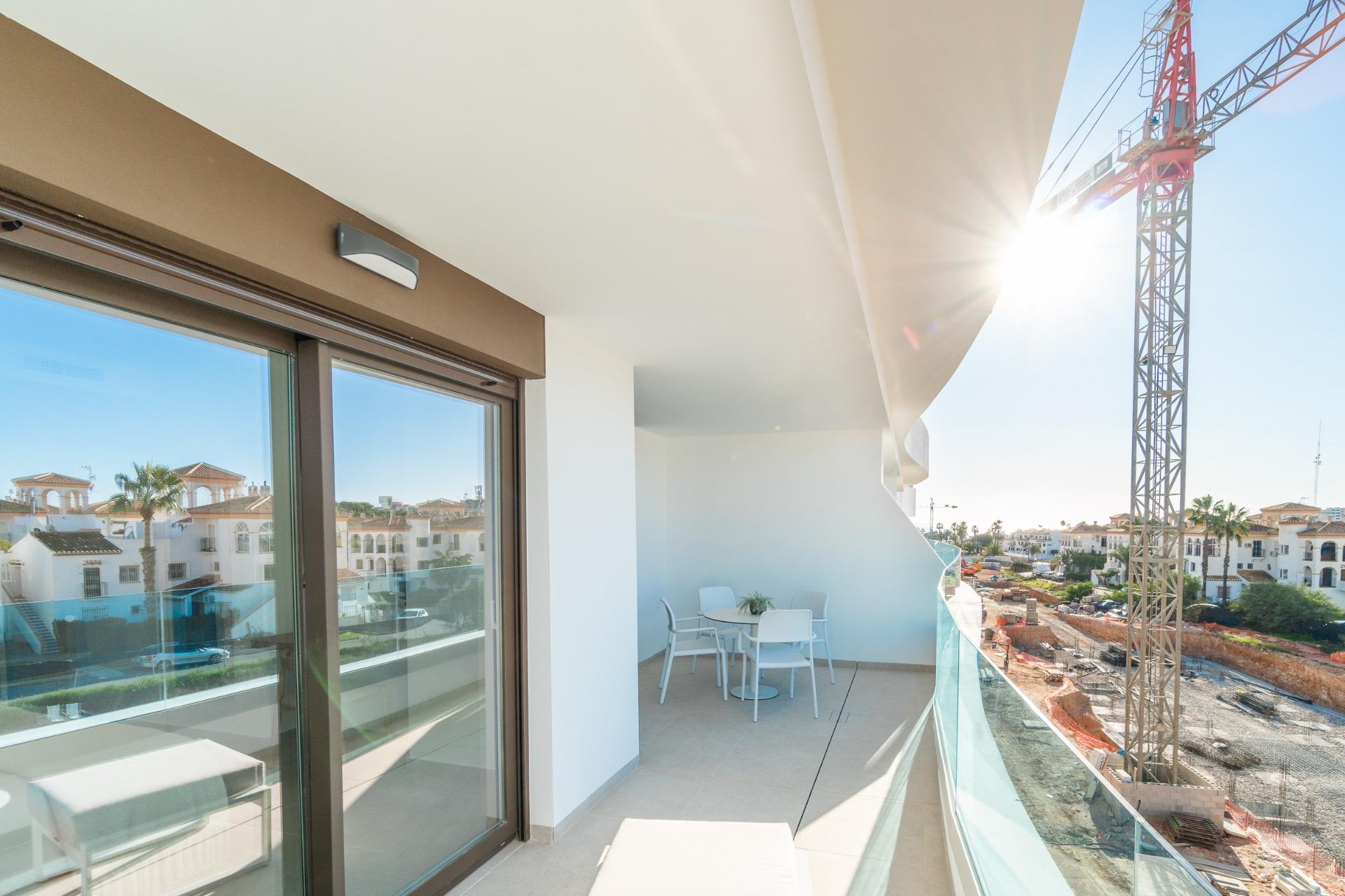 For sale - 3 Bedroom 2 Bathroom apartment in Playa Flamenca - Playa Flamenca  - Alicante