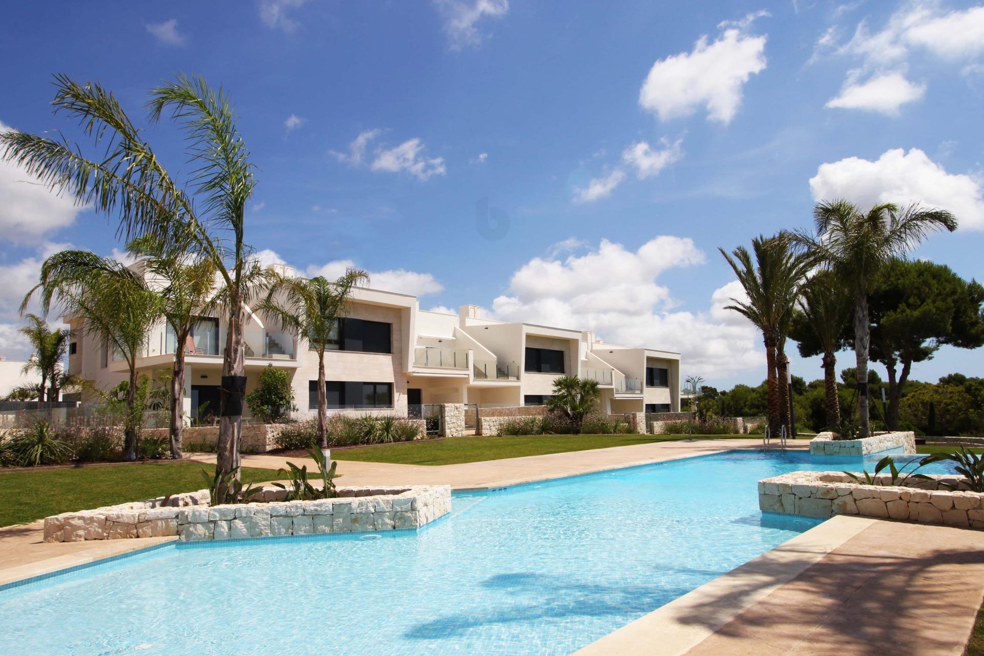 For sale - 3 Bedroom 2 Bathroom Apartment in Pilar de La Horadada - Lo Romero Golf  - Alicante
