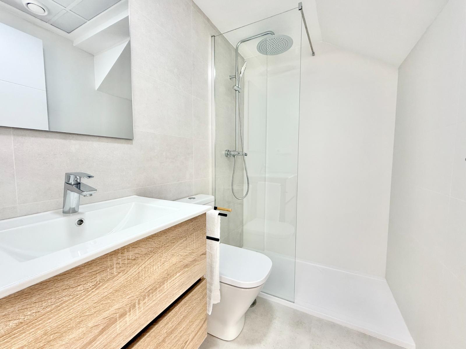 For sale - 3 Bedroom 2 Bathroom Town House in Cox - San Fernando  - Alicante