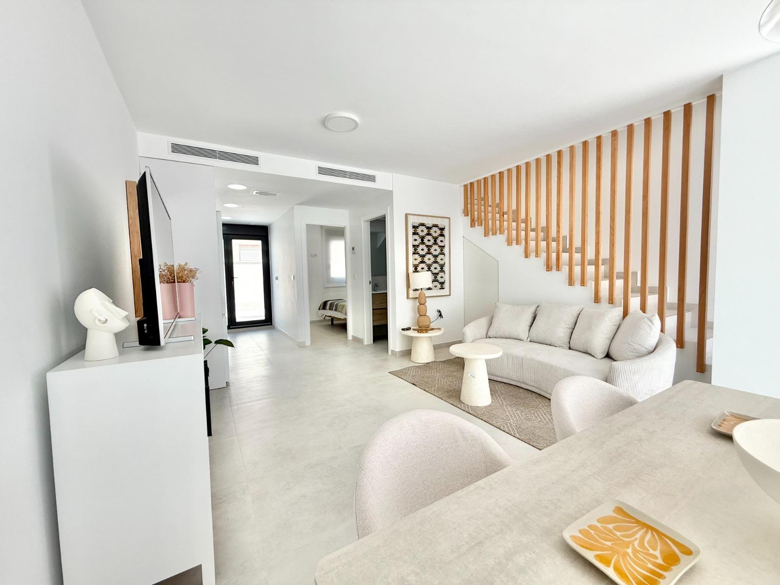 For sale - 3 Bedroom 2 Bathroom Town House in Cox - San Fernando  - Alicante
