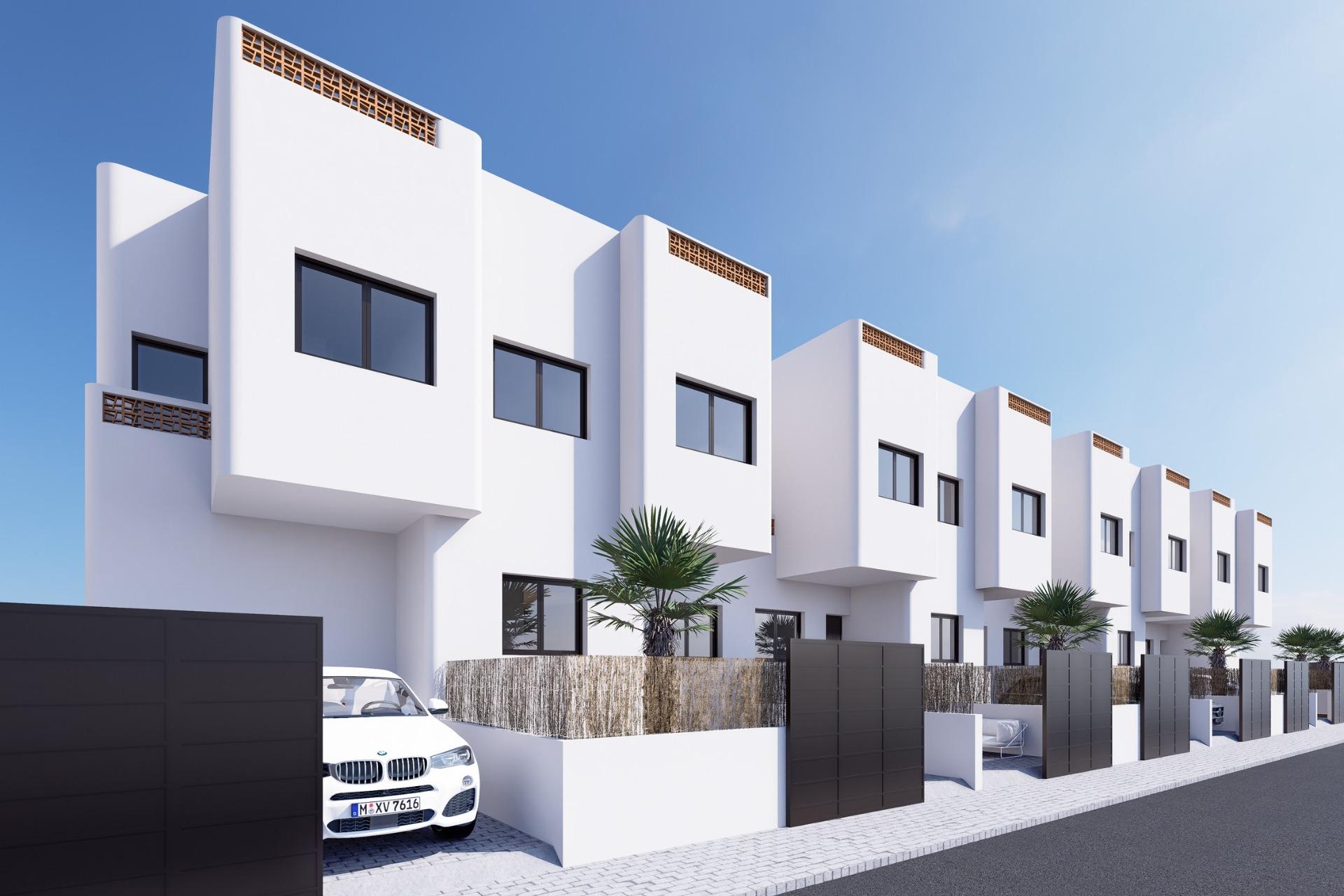 For sale - 3 Bedroom 2 Bathroom Ground Floor apartment in Dolores - Sector 3  - Alicante