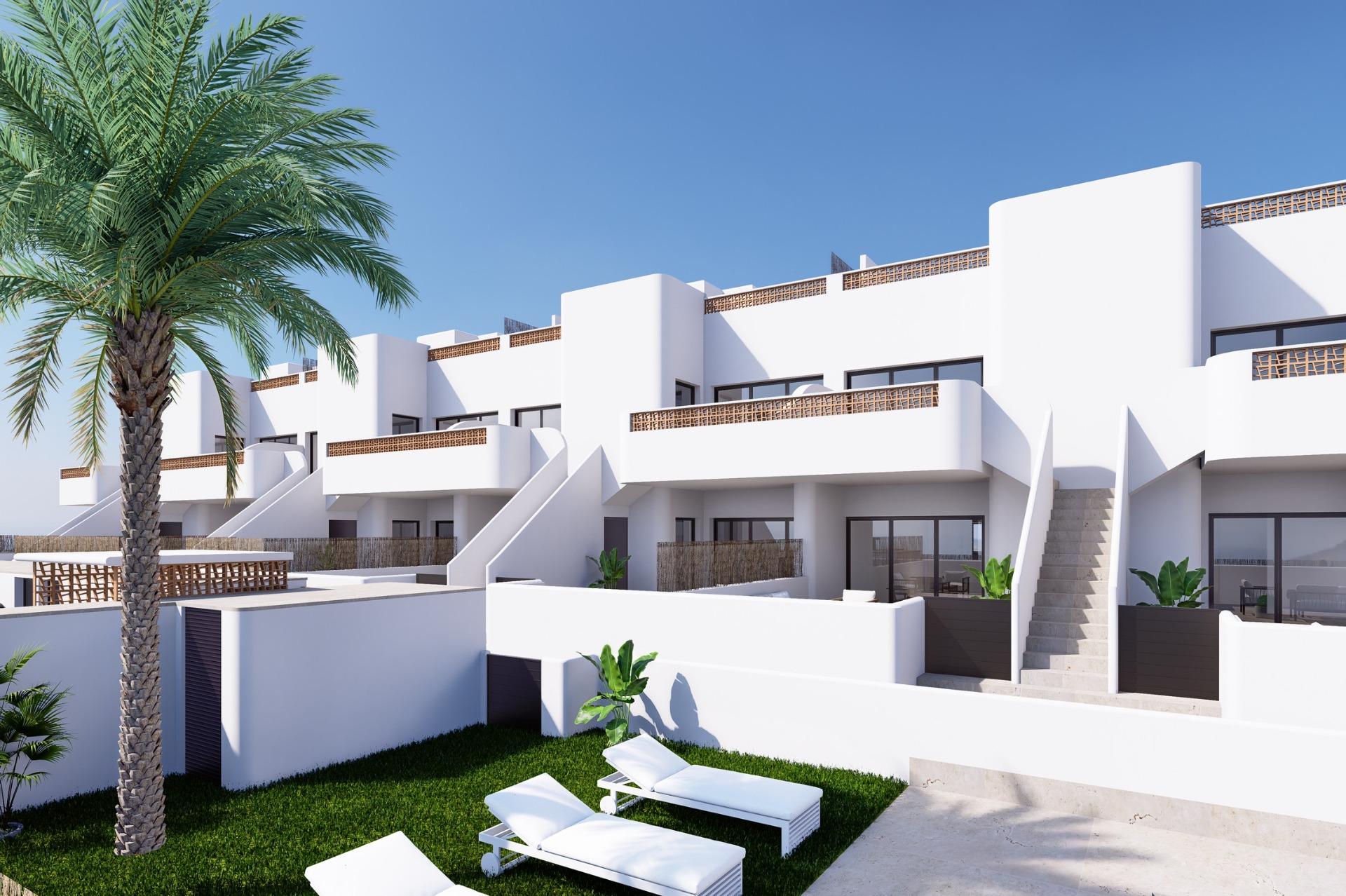 For sale - 3 Bedroom 2 Bathroom Bungalow in Dolores - Sector 3  - Alicante