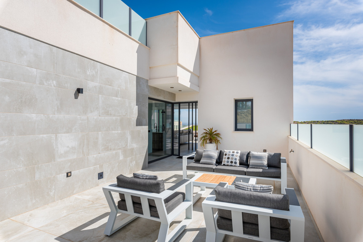 For sale - 5 Bedroom 6 Bathroom House - Detached Villa in Rojales - Ciudad Quesada  - Alicante