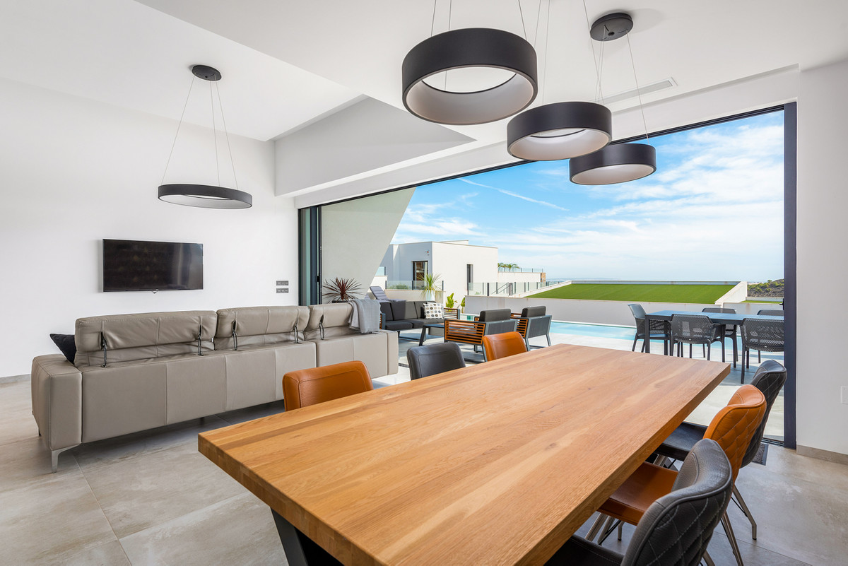 For sale - 5 Bedroom 6 Bathroom House - Detached Villa in Rojales - Ciudad Quesada  - Alicante