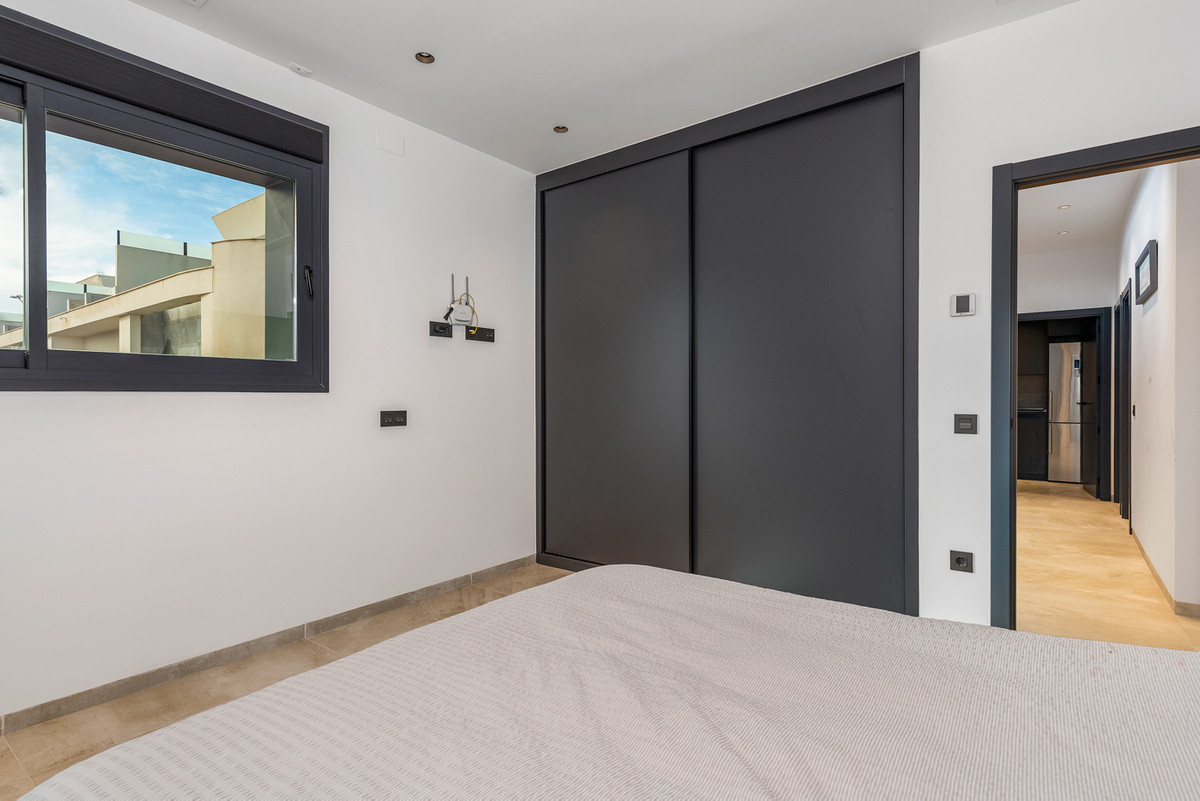 For sale - 5 Bedroom 6 Bathroom House - Detached Villa in Rojales - Ciudad Quesada  - Alicante