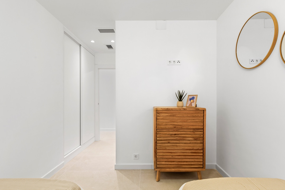 For sale - 3 Bedroom 2 Bathroom House - Detached Villa in Torrevieja - El Chaparral  - Alicante