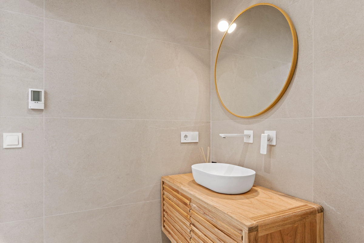 For sale - 3 Bedroom 2 Bathroom House - Detached Villa in Torrevieja - El Chaparral  - Alicante