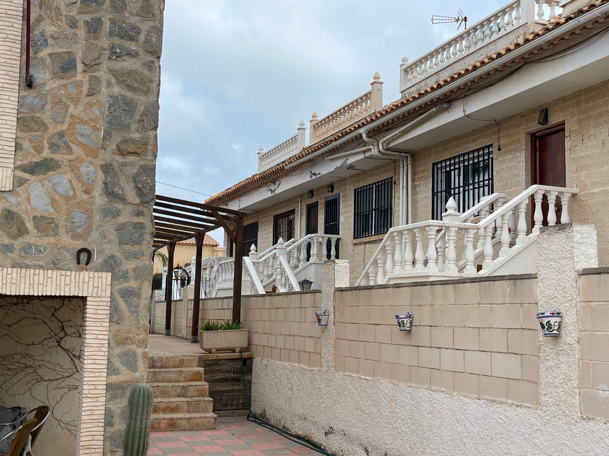 For sale - 3 Bedroom 2 Bathroom apartment in La Mata - La Mata  - Alicante
