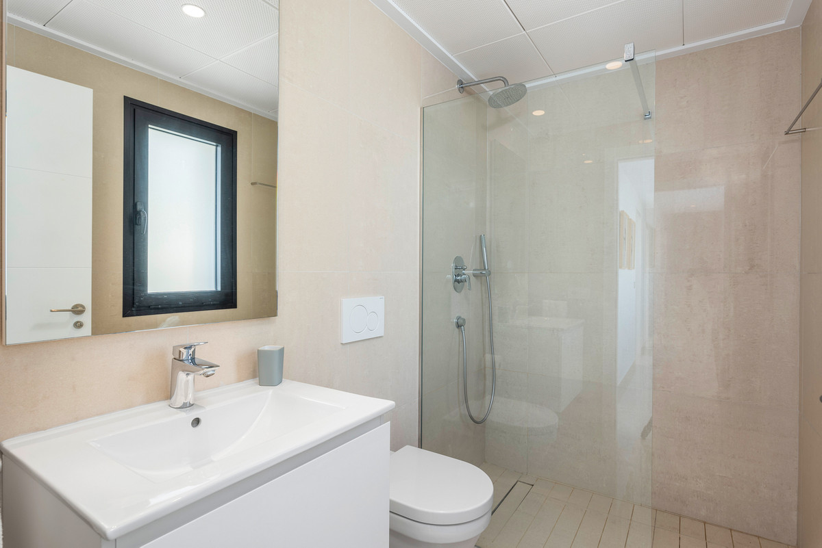 For sale - 4 Bedroom 3 Bathroom Detached Villa in Ciudad Quesada - Ciudad Quesada  - Alicante