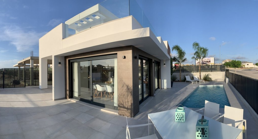 3 Bedroom 2 Bathroom Villa in Daya Nueva