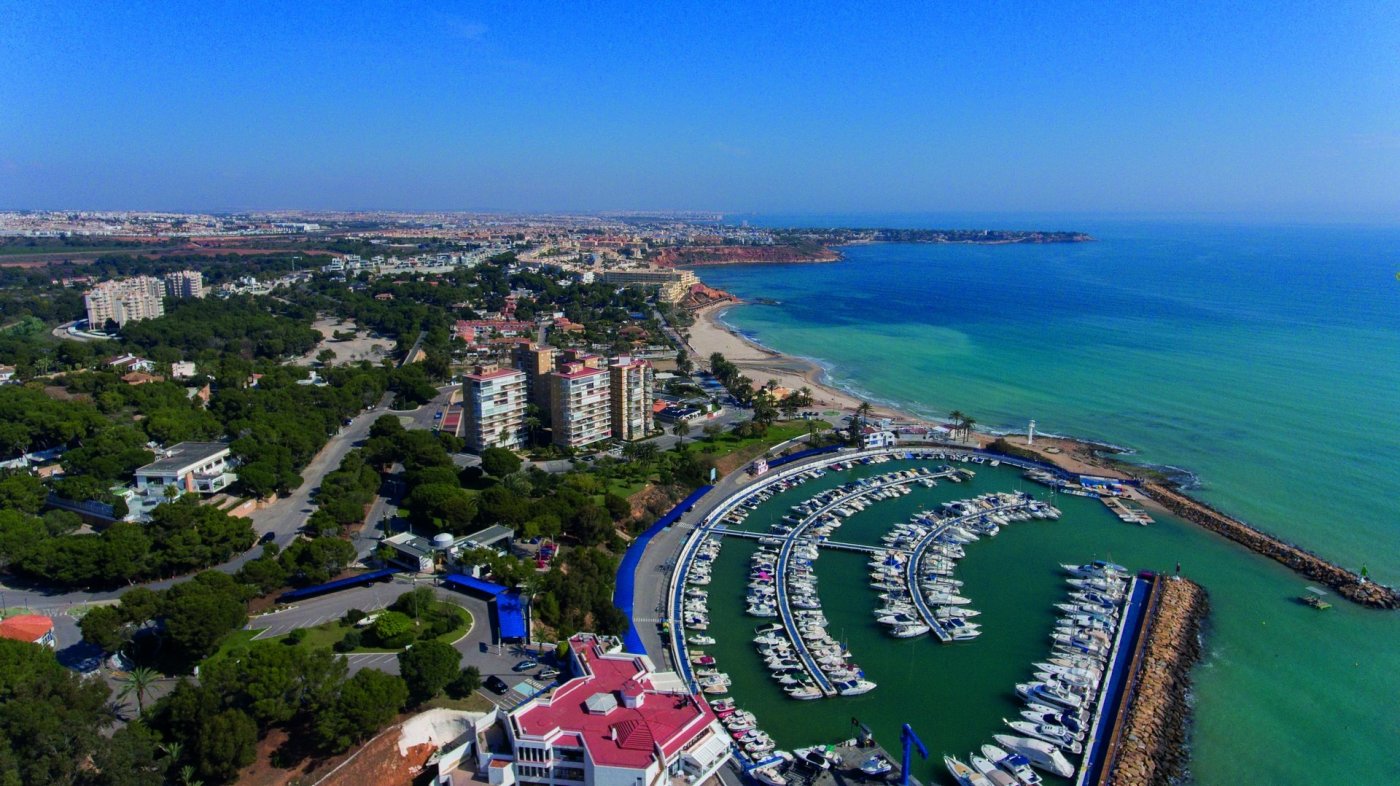 For sale - 2 Bedroom 2 Bathroom Apartment in Orihuela Costa - Campoamor  - Alicante