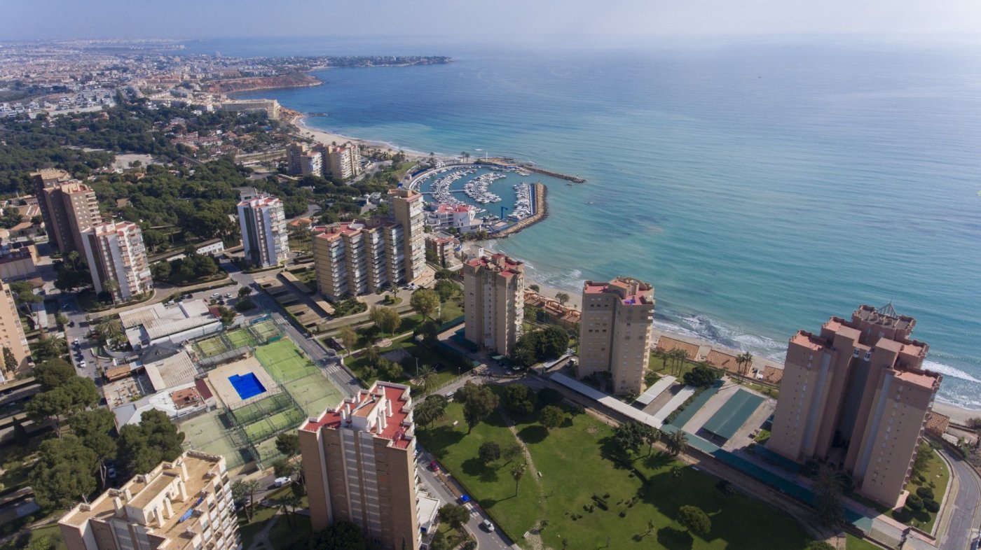 For sale - 2 Bedroom 2 Bathroom Apartment in Orihuela Costa - Campoamor  - Alicante