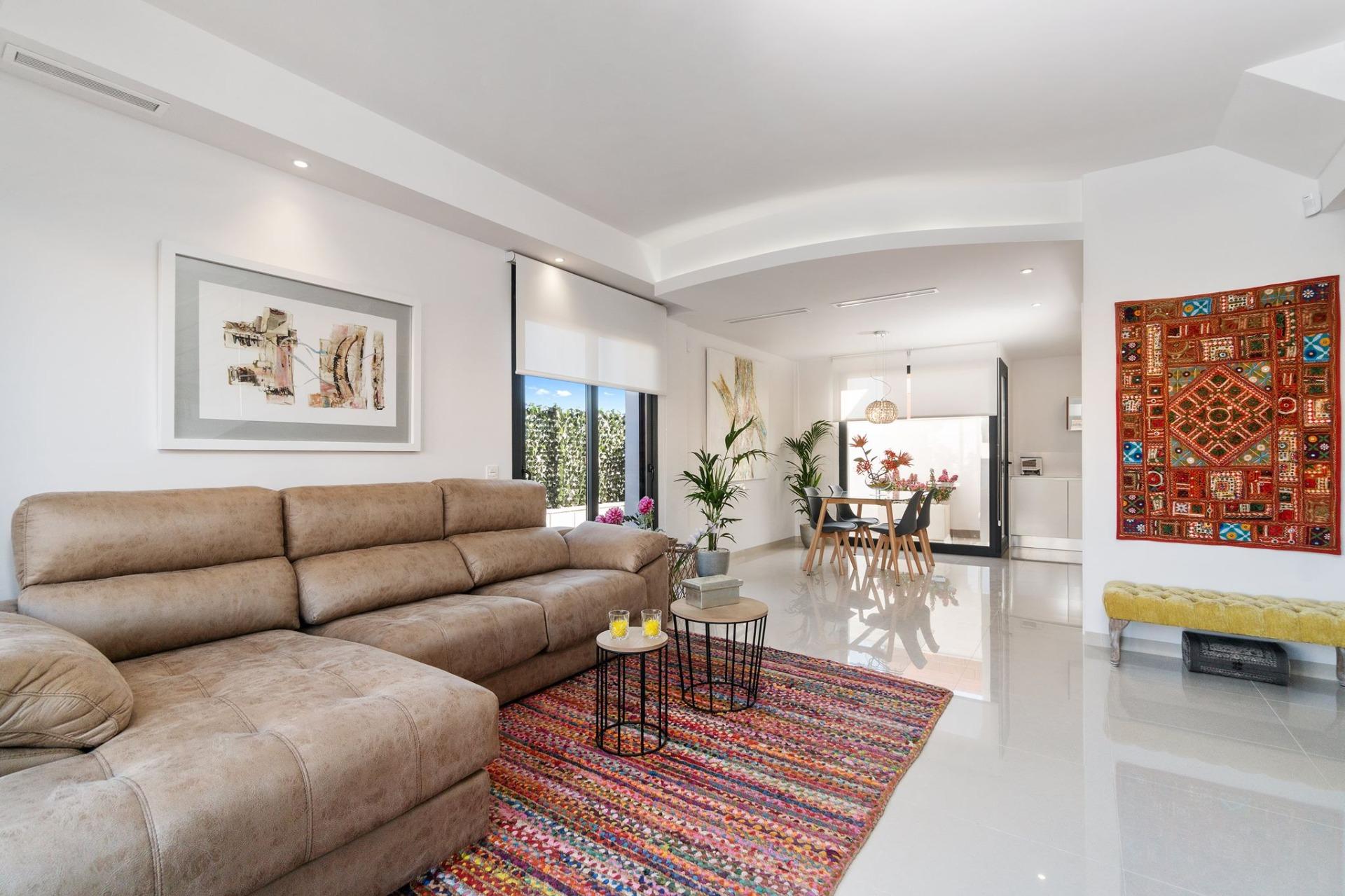 New Build - 3 Bedroom 3 Bathroom Villa in Los Montesinos - La Herrada  - Alicante