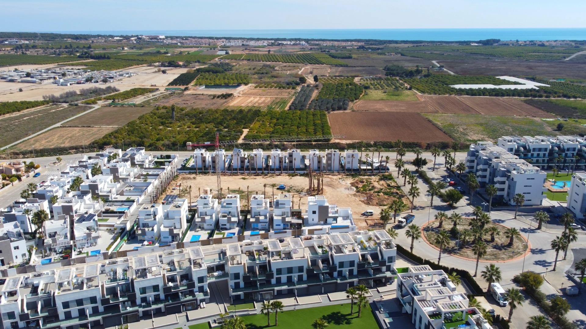 New Build - 2 Bedroom 2 Bathroom Apartment in Guardamar del Segura - El Raso  - Alicante