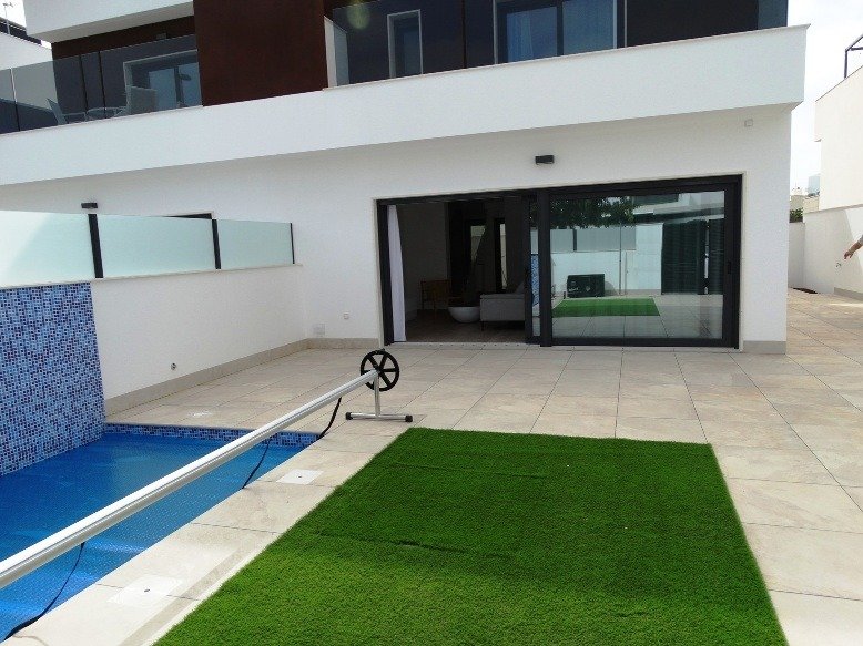 New Build - 3 Bedroom 3 Bathroom Villa in Pilar de La Horadada - pueblo  - Alicante