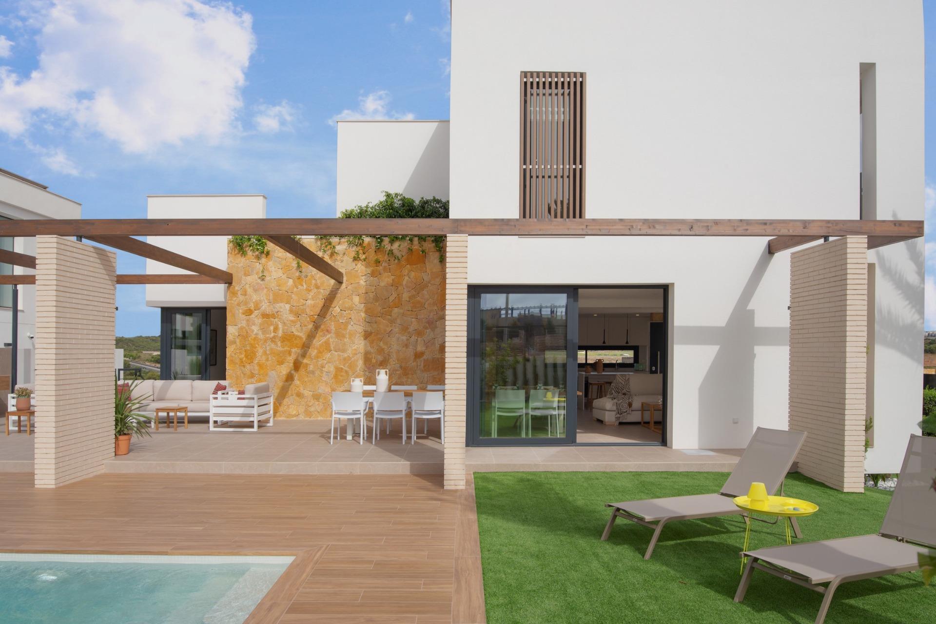 New Build - 4 Bedroom 4 Bathroom Villa in Cabo Roig - Campoamor  - Alicante