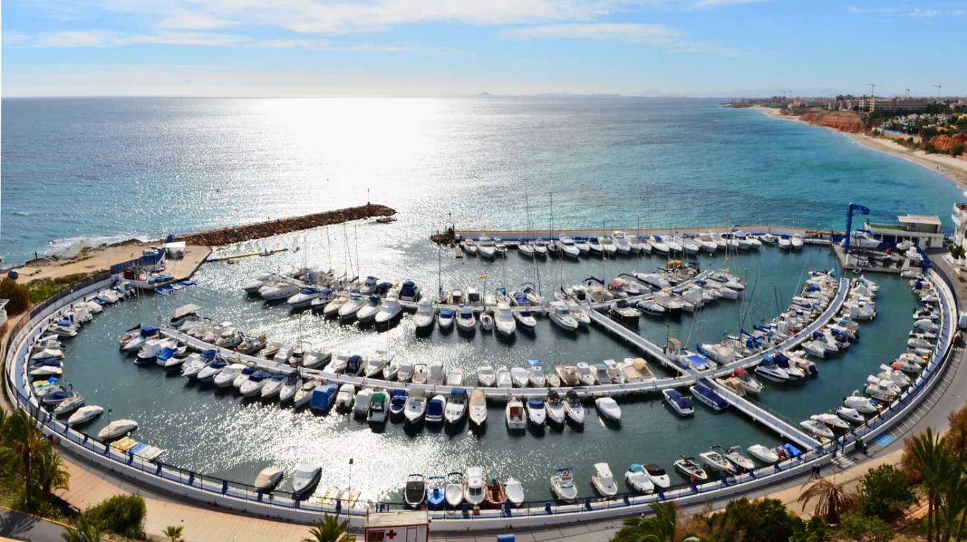 New Build - 4 Bedroom 4 Bathroom Villa in Orihuela Costa - Campoamor  - Alicante