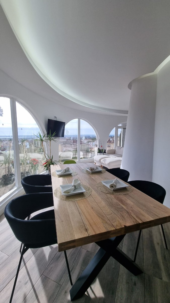 For sale - 5 Bedroom 3 Bathroom House - Detached Villa in Rojales - Ciudad Quesada  - Alicante