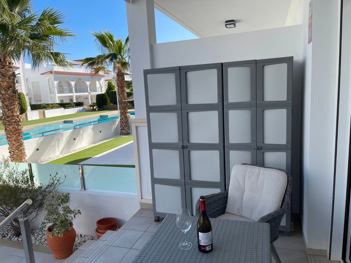 For sale - 2 Bedroom 2 Bathroom Apartment - Ground Floor Apartment in Rojales - Ciudad Quesada  - Alicante
