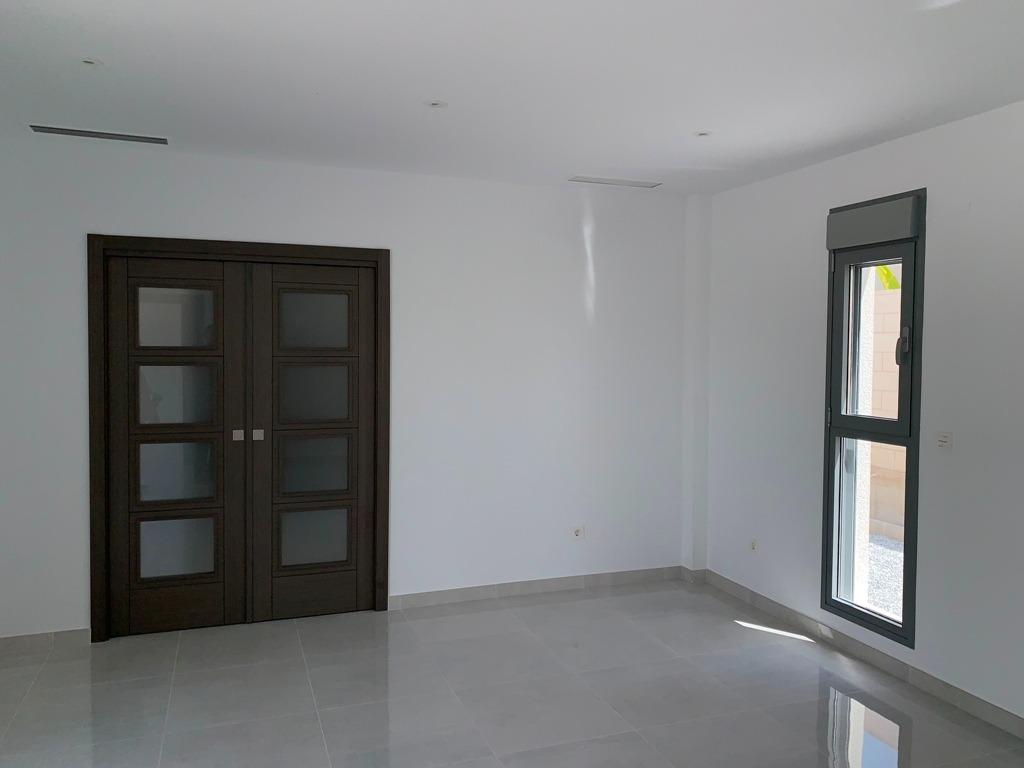 For sale - 4 Bedroom 3 Bathroom Villa in Pinoso - Camino Del Prado  - Alicante