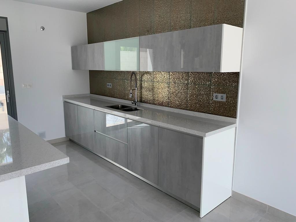 For sale - 4 Bedroom 3 Bathroom Villa in Pinoso - Camino Del Prado  - Alicante