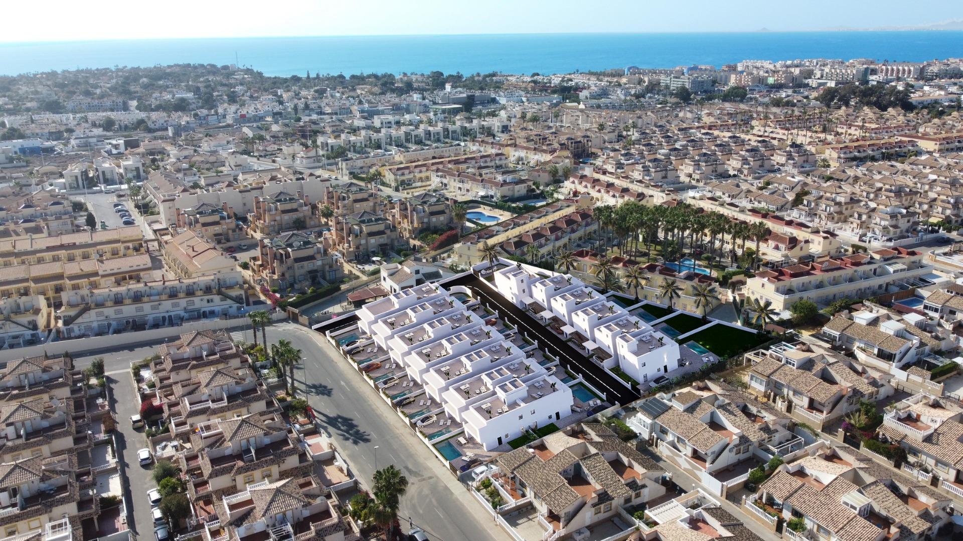 For sale - 3 Bedroom 3 Bathroom Villa in Orihuela Costa - La Zenia  - Alicante