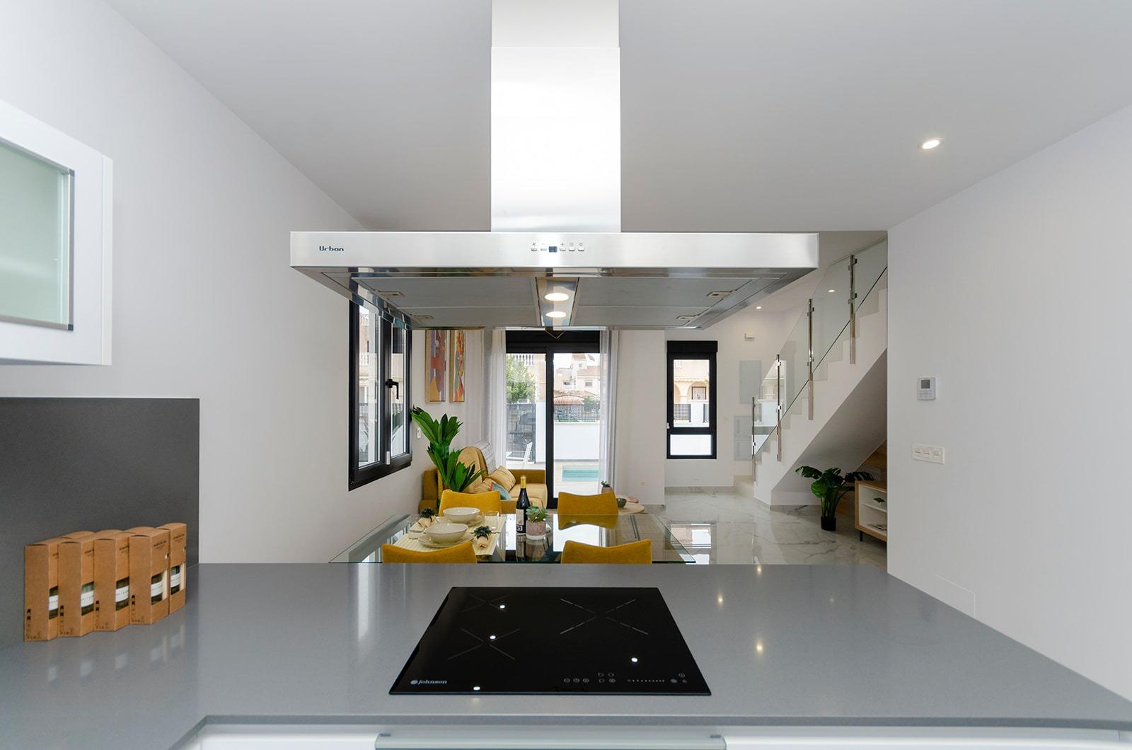 For sale - 3 Bedroom 3 Bathroom Villa in Torrevieja - Torretas  - Alicante